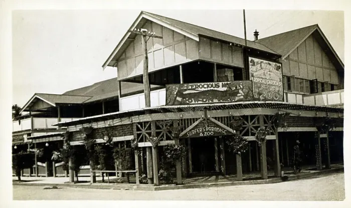 Framed Print : Queensland, Australia - Surfers Paradise Hotel Framed Print : Queensland, Australia - Surfers Paradise Hotel