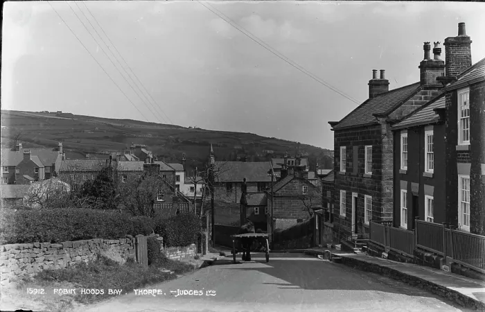 Framed Print : A Quiet Street in Robin Hood's Bay Framed Print : A Quiet Street in Robin Hood's Bay