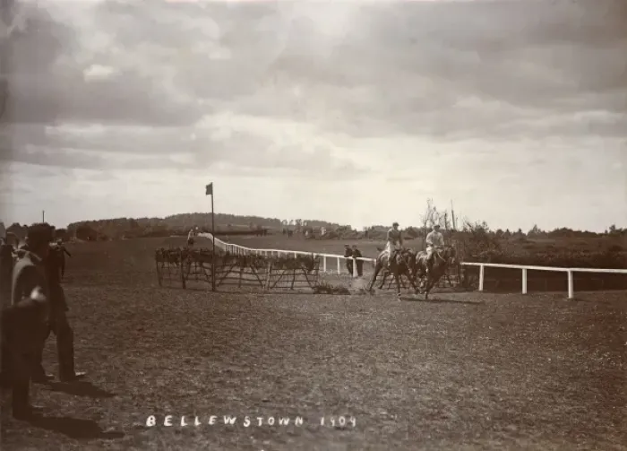 Framed Print : Racing at Bellewstown Framed Print : Racing at Bellewstown