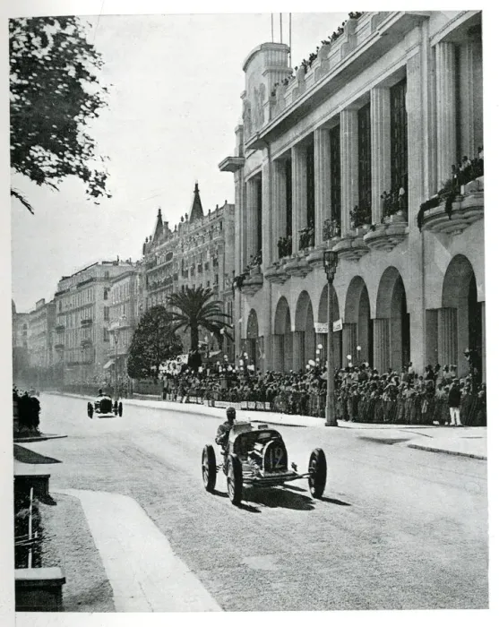 Framed Print : Racing cars on Promenade during the Nice Grand Prix, France Framed Print : Racing cars on Promenade during the Nice Grand Prix, France