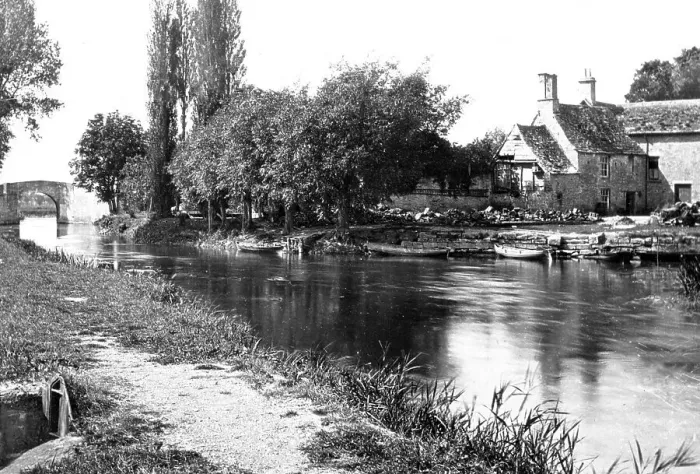 Framed Print : Radcot River Thames Victorian period Framed Print : Radcot River Thames Victorian period