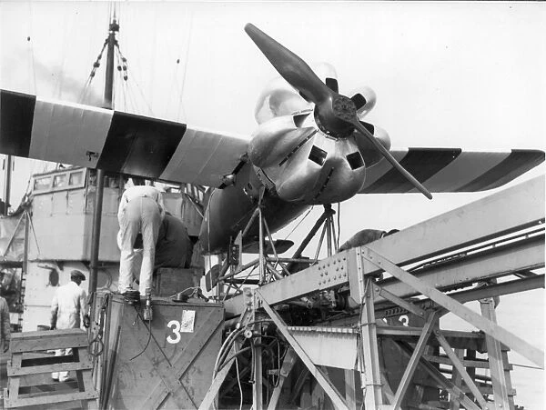RAE Larynx No 3 on HMS Strongpoint - October 1927