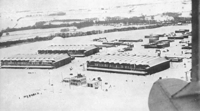 Framed Print : RAF Binbrooke cut off during the winter of 1947 Framed Print : RAF Binbrooke cut off during the winter of 1947