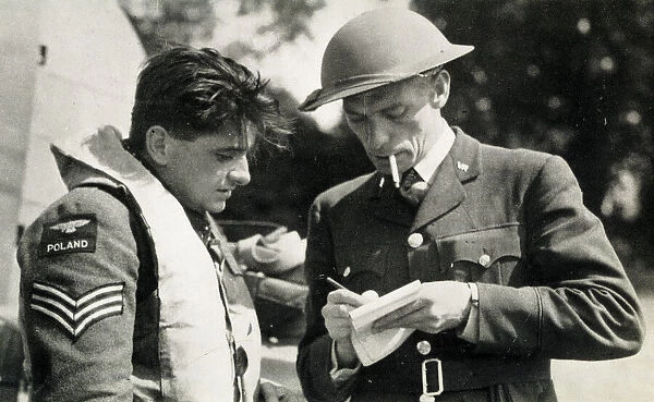 RAF intelligence officer with Polish pilot, WW2