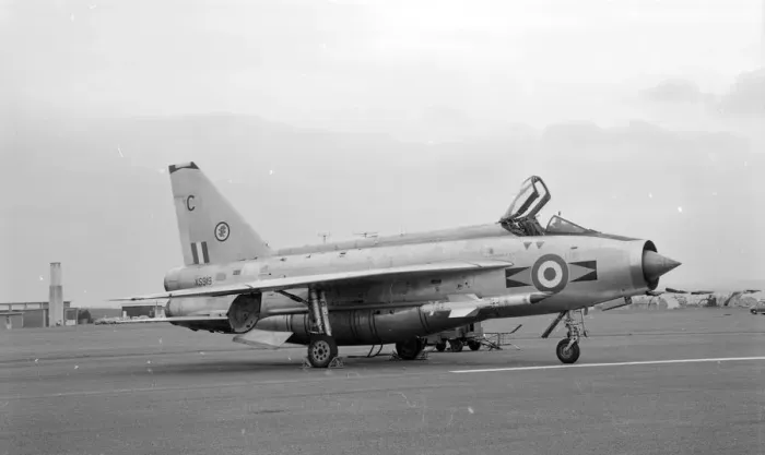Framed Print : RAF Lightning F Mk. 6 - RAF Leuchars Framed Print : RAF Lightning F Mk. 6 - RAF Leuchars