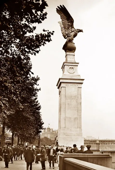 Framed Print : RAF Memorial, Thames Embankment, London Framed Print : RAF Memorial, Thames Embankment, London