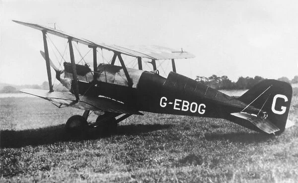 RAF SE-5a. A Civilian Royal-Aircraft-Factory RAF Se-5A Parked Date: 1910s