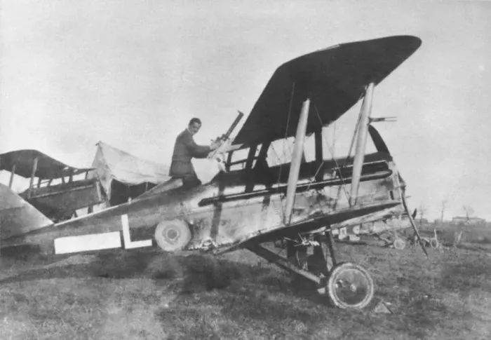 Framed Print : RAF SE-5a. Royal Flying Corps Rfc Royal-Aircraft-Factory RAF Se-5A Date: 1910s Framed Print : RAF SE-5a. Royal Flying Corps Rfc Royal-Aircraft-Factory RAF Se-5A Date: 1910s