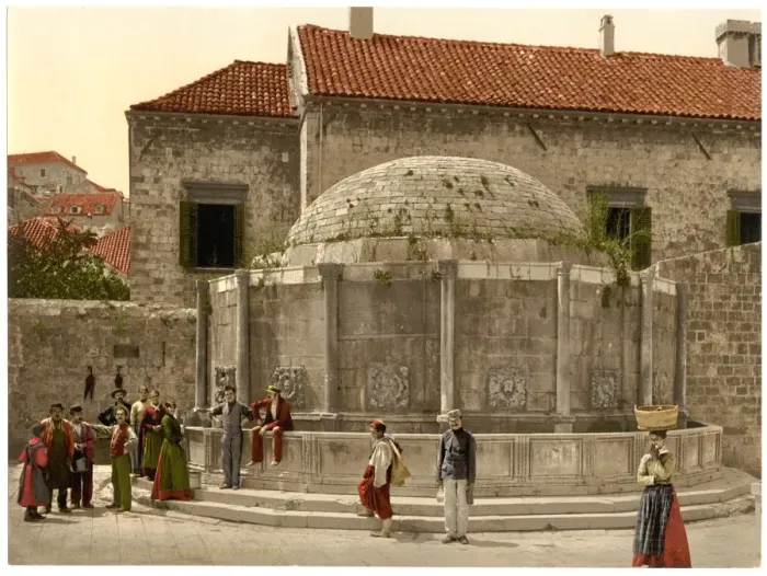 Framed Print : Ragusa, Onofrio Fountain, Dalmatia, Austro-Hungary Framed Print : Ragusa, Onofrio Fountain, Dalmatia, Austro-Hungary