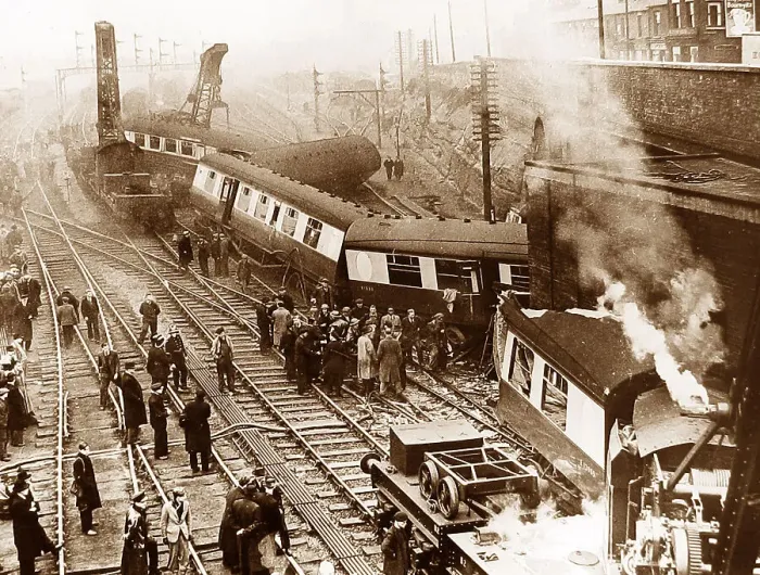 Framed Print : Railway accident, Doncaster on 16th March 1951 Framed Print : Railway accident, Doncaster on 16th March 1951