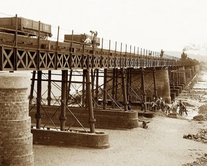 Framed Print : Railway bridge over the River Kent, Arnside, early 1900s Framed Print : Railway bridge over the River Kent, Arnside, early 1900s