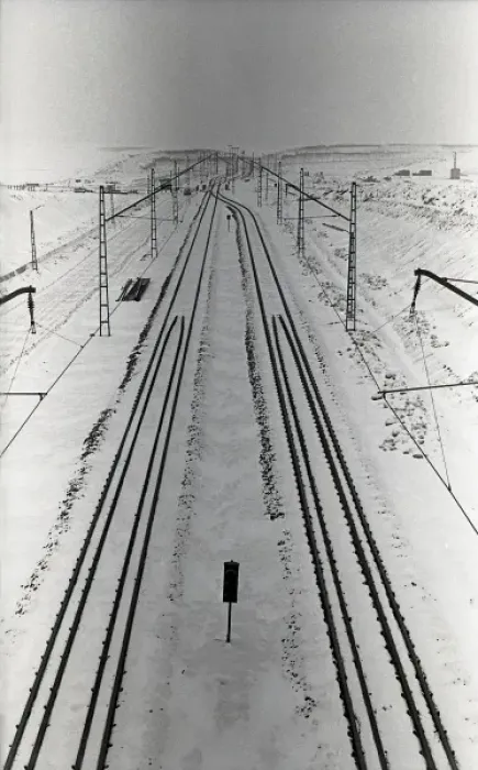 Framed Print : Railway line in the snow Framed Print : Railway line in the snow