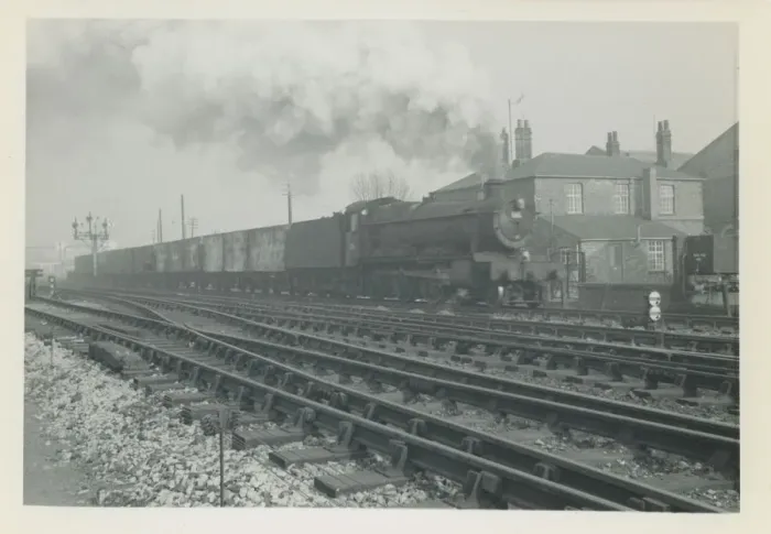 Framed Print : Railway Station - Depot, Banbury, Oxfordshire, Britain. Date: 1965 Framed Print : Railway Station - Depot, Banbury, Oxfordshire, Britain. Date: 1965