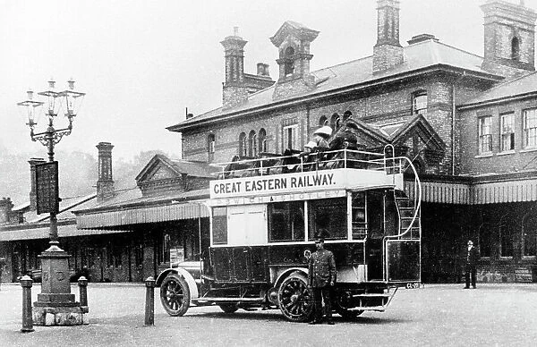 Railway Station and GER bus, Ipswich early 1900's