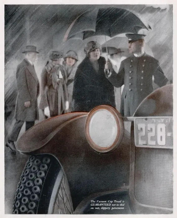 Framed Print : RAIN IN THE CITY Framed Print : RAIN IN THE CITY