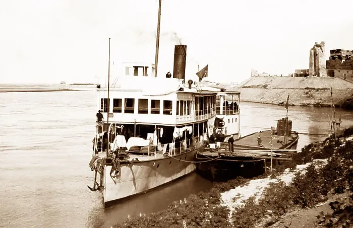 Framed Print : Rameses the Great steamer, River Nile, Egypt Framed Print : Rameses the Great steamer, River Nile, Egypt