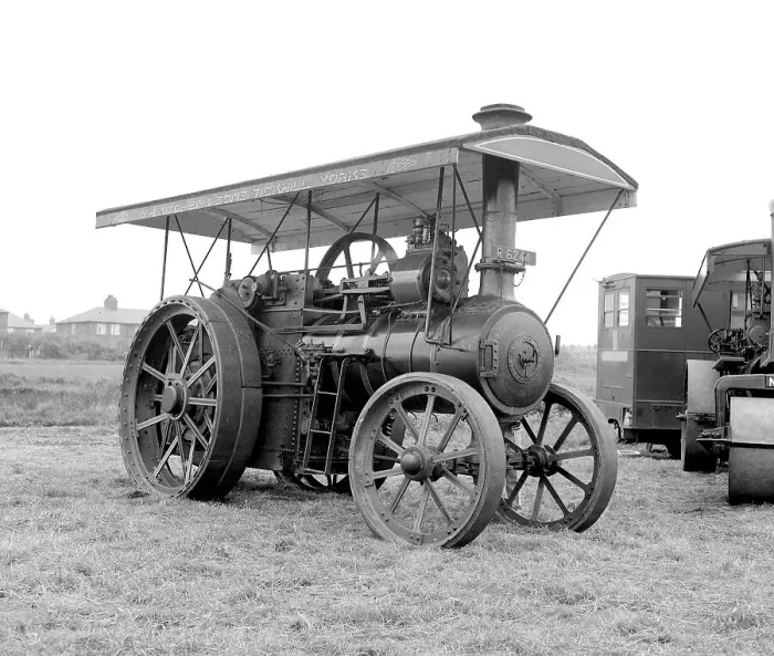 Framed Print : Ransomes Sims & Jefferies General Purpose Engine Dreadnought Framed Print : Ransomes Sims & Jefferies General Purpose Engine Dreadnought