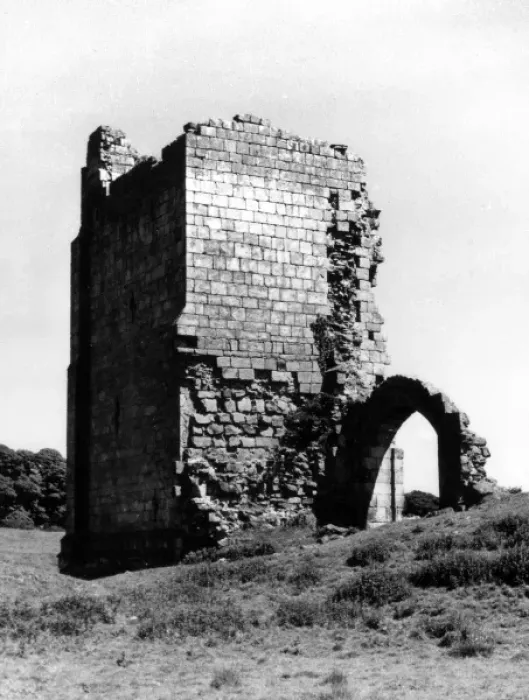 Framed Print : Ravensworth Castle Framed Print : Ravensworth Castle