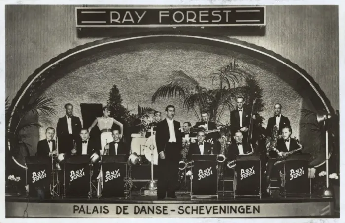 Framed Print : Ray Forest Band, Scheveningen, Netherlands Framed Print : Ray Forest Band, Scheveningen, Netherlands