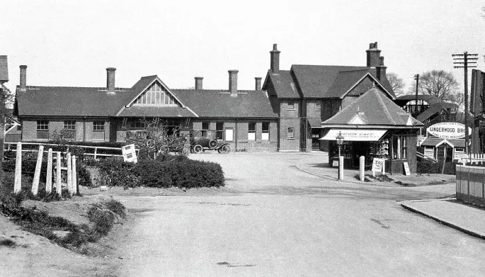Framed Print : Rayleigh Railway Station early 1900s Framed Print : Rayleigh Railway Station early 1900s