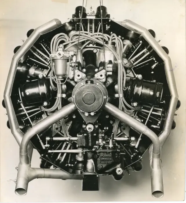 Framed Print : Rear view of a Pobjoy Niagra seven-cylinder radial engine Framed Print : Rear view of a Pobjoy Niagra seven-cylinder radial engine