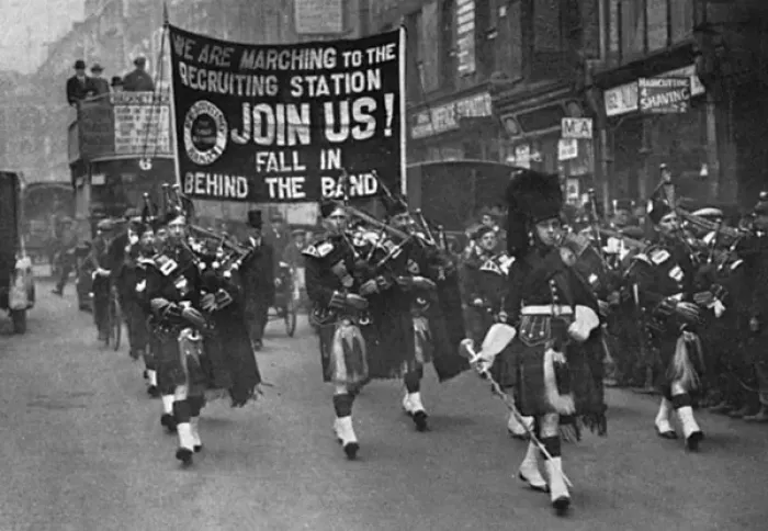 Framed Print : Recruiting band in London, WW1 Framed Print : Recruiting band in London, WW1