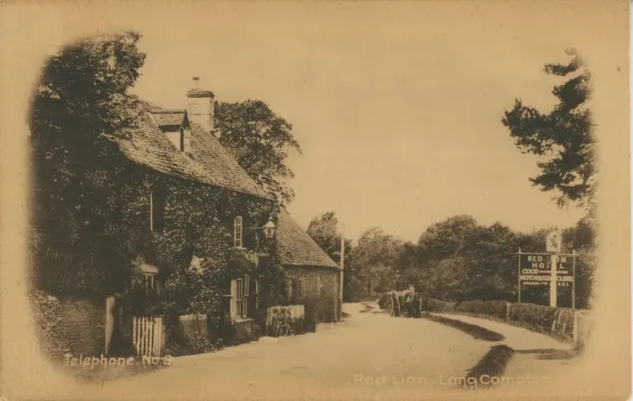 Framed Print : The Red Lion Hotel Framed Print : The Red Lion Hotel