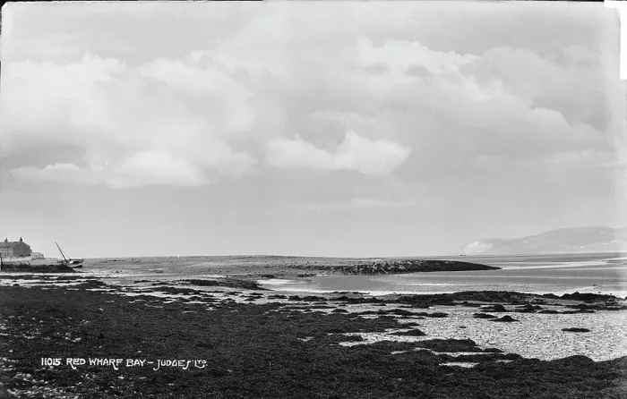 Framed Print : Red Wharf Bay Framed Print : Red Wharf Bay