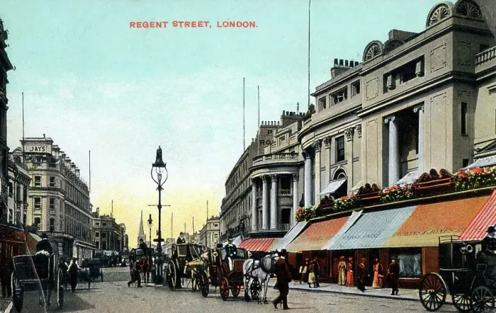 Framed Print : Regent Street, London, England Framed Print : Regent Street, London, England