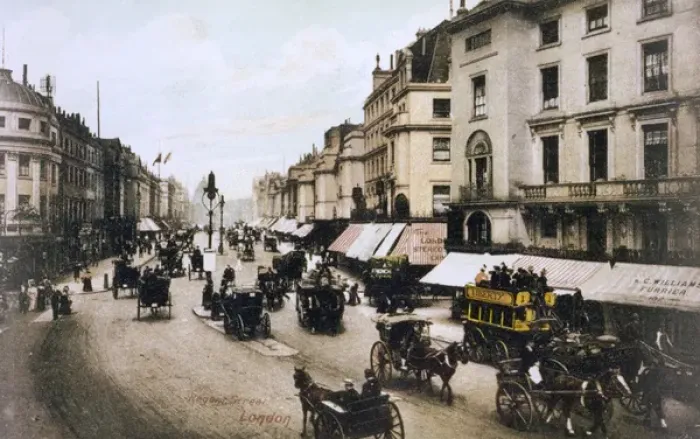 Framed Print : Regent Street and the Regent Street Library. London Framed Print : Regent Street and the Regent Street Library. London