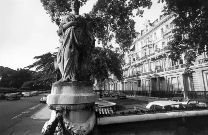 Framed Print : Regents Park Terraces Framed Print : Regents Park Terraces