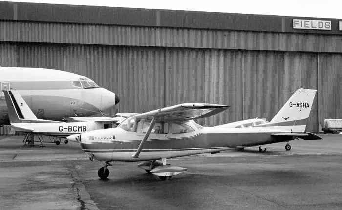 Framed Print : Reims-Cessna F172D G-ASHA Framed Print : Reims-Cessna F172D G-ASHA