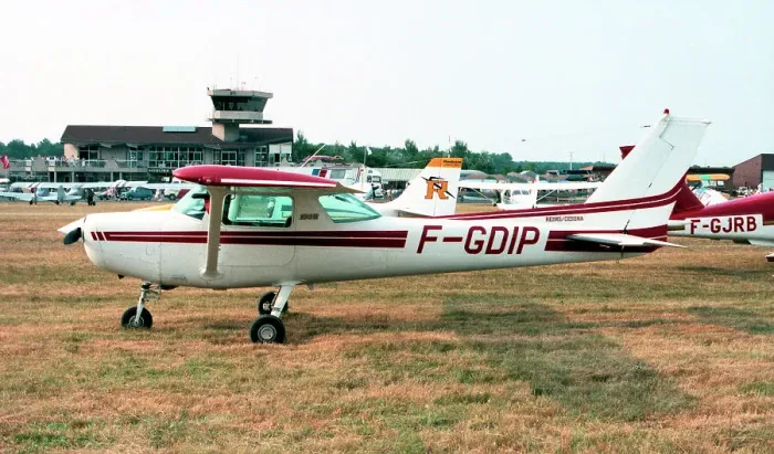 Framed Print : Reims-Cessna FR152 II F-GDIP Framed Print : Reims-Cessna FR152 II F-GDIP