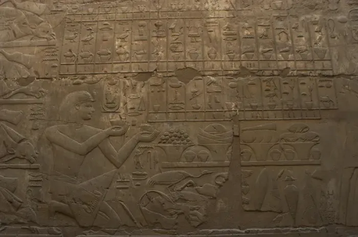 Framed Print : Relief depicting a pharaoh making an offering to the Gods Framed Print : Relief depicting a pharaoh making an offering to the Gods