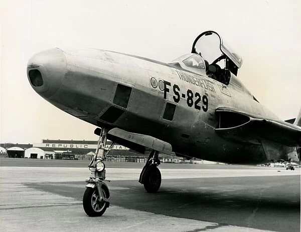 Republic RF-84F Thunderflash, 51-1829