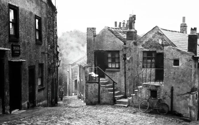 Framed Print : Richmond, Yorkshire in the 1940 / 50s Framed Print : Richmond, Yorkshire in the 1940 / 50s