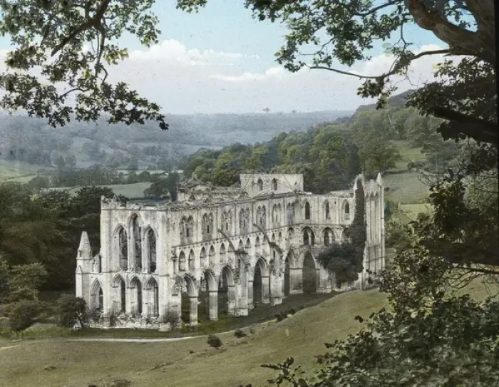 Framed Print : Rievaulx Abbey, North Yorkshire, England Framed Print : Rievaulx Abbey, North Yorkshire, England