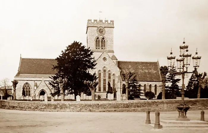 Framed Print : Ringwood Church, early 1900s Framed Print : Ringwood Church, early 1900s