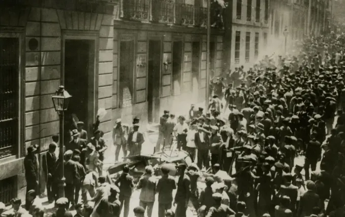 Framed Print : Rioters throwing furniture, Spanish Revolution, 1931 Framed Print : Rioters throwing furniture, Spanish Revolution, 1931