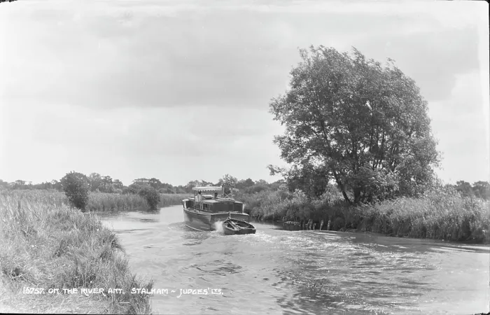 Framed Print : On the River Ant, Stalham Framed Print : On the River Ant, Stalham