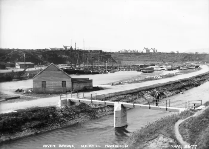 Framed Print : River Bridge, Kilkeel Harbour Framed Print : River Bridge, Kilkeel Harbour
