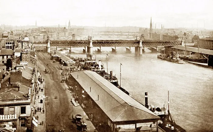 Framed Print : River Clyde, Glasgow from Sailors Home early 1900's Framed Print : River Clyde, Glasgow from Sailors Home early 1900's