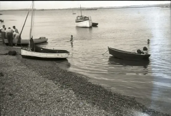 Framed Print : The River Crouch, Kent Framed Print : The River Crouch, Kent