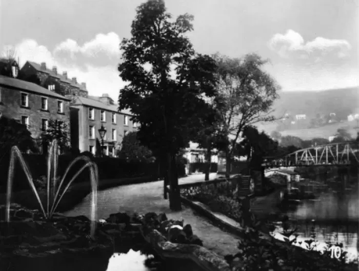 Framed Print : River Derwent and Park, Matlock Bath, Derbyshire Framed Print : River Derwent and Park, Matlock Bath, Derbyshire