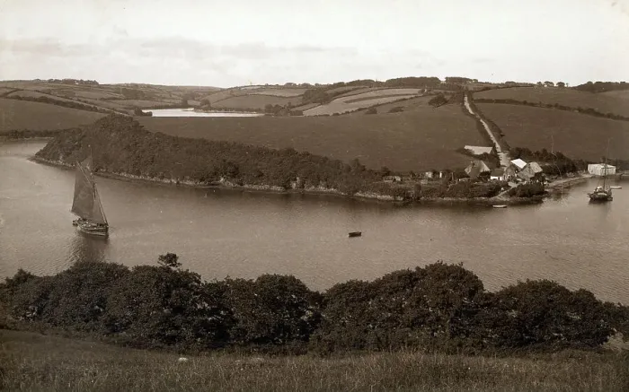 Framed Print : River Fal near St Mawes, Cornwall Framed Print : River Fal near St Mawes, Cornwall