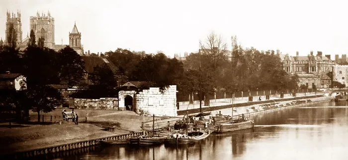 Framed Print : River and Minster, York Framed Print : River and Minster, York