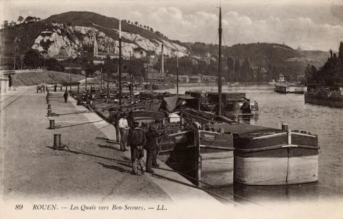 Framed Print : River Seine at Rouen, Northern France Framed Print : River Seine at Rouen, Northern France