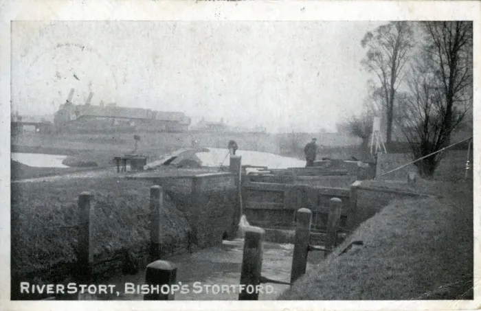 Framed Print : River Stort, Bishops Stortford, Hertfordshire Framed Print : River Stort, Bishops Stortford, Hertfordshire
