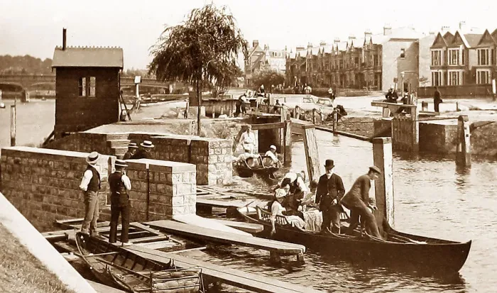 Framed Print : River Thames Moulsey Lock Victorian period Framed Print : River Thames Moulsey Lock Victorian period