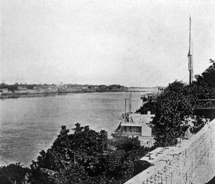 Framed Print : The River Tigris, Iraq Framed Print : The River Tigris, Iraq